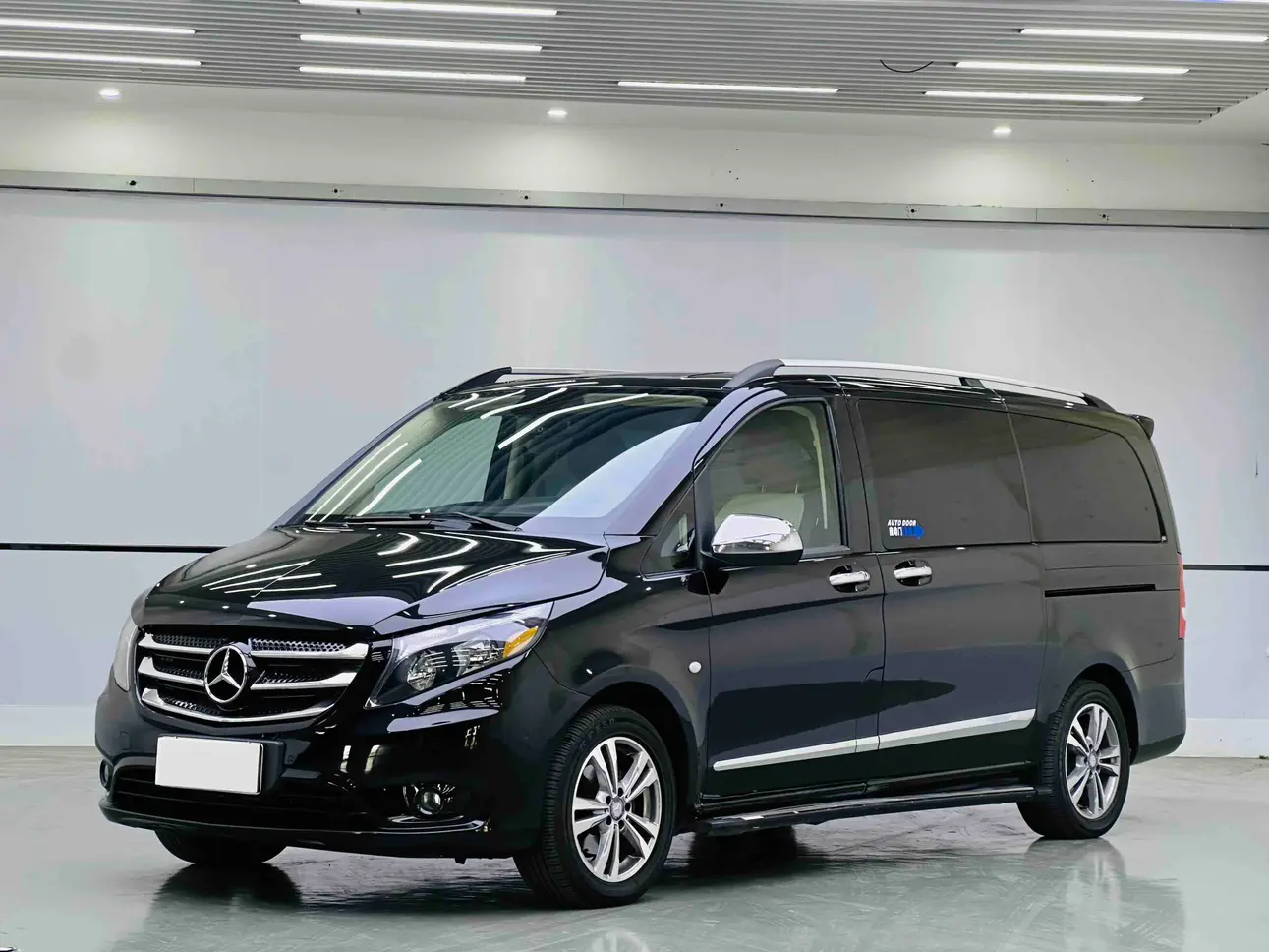 Mercedes-Benz V-Class  из Китая