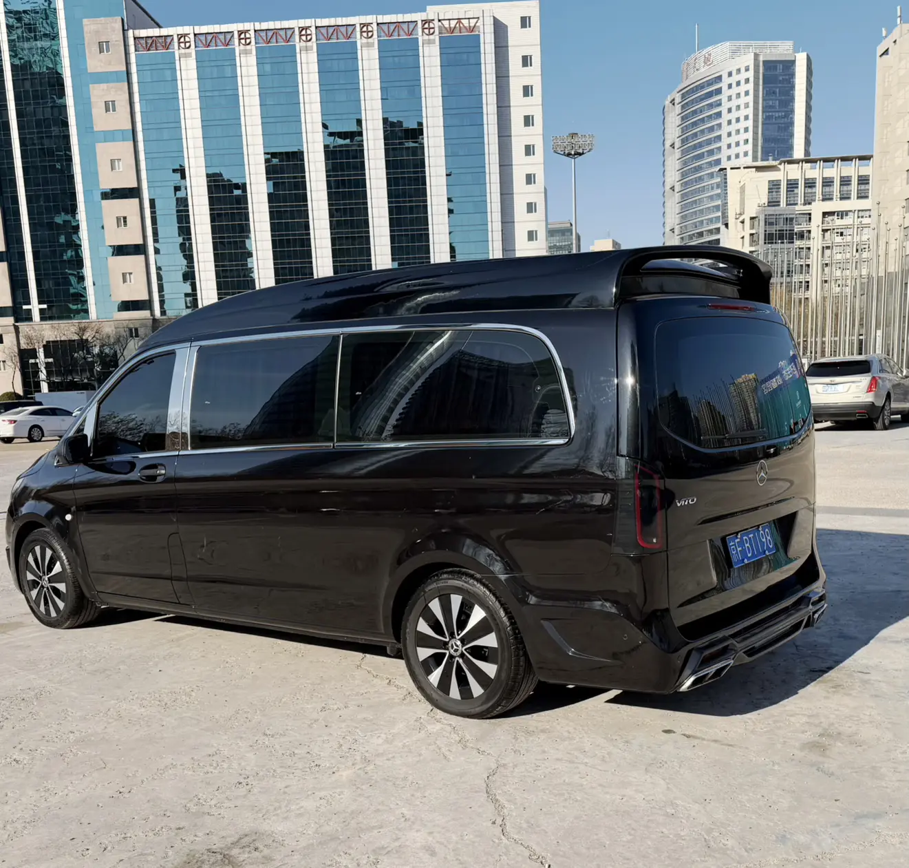 Mercedes-Benz Vito  из Китая