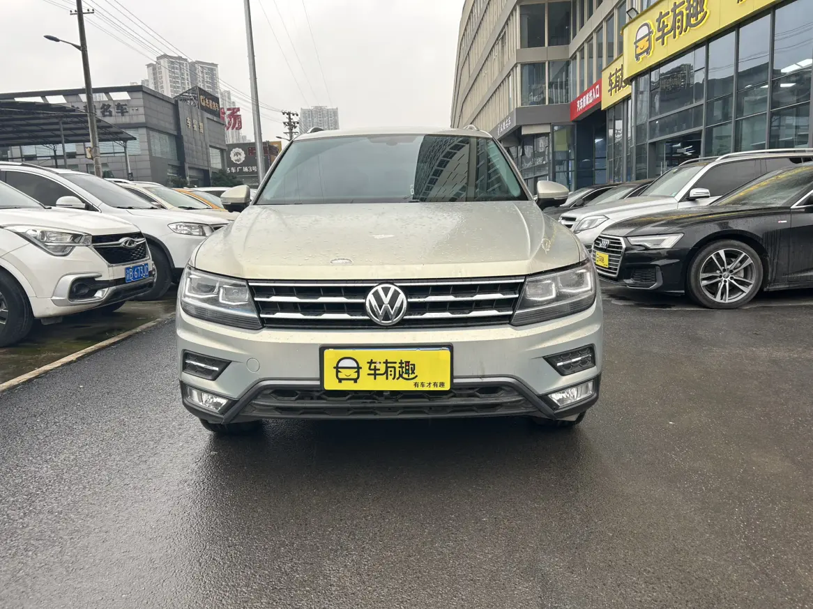 Volkswagen Tiguan L  из Китая