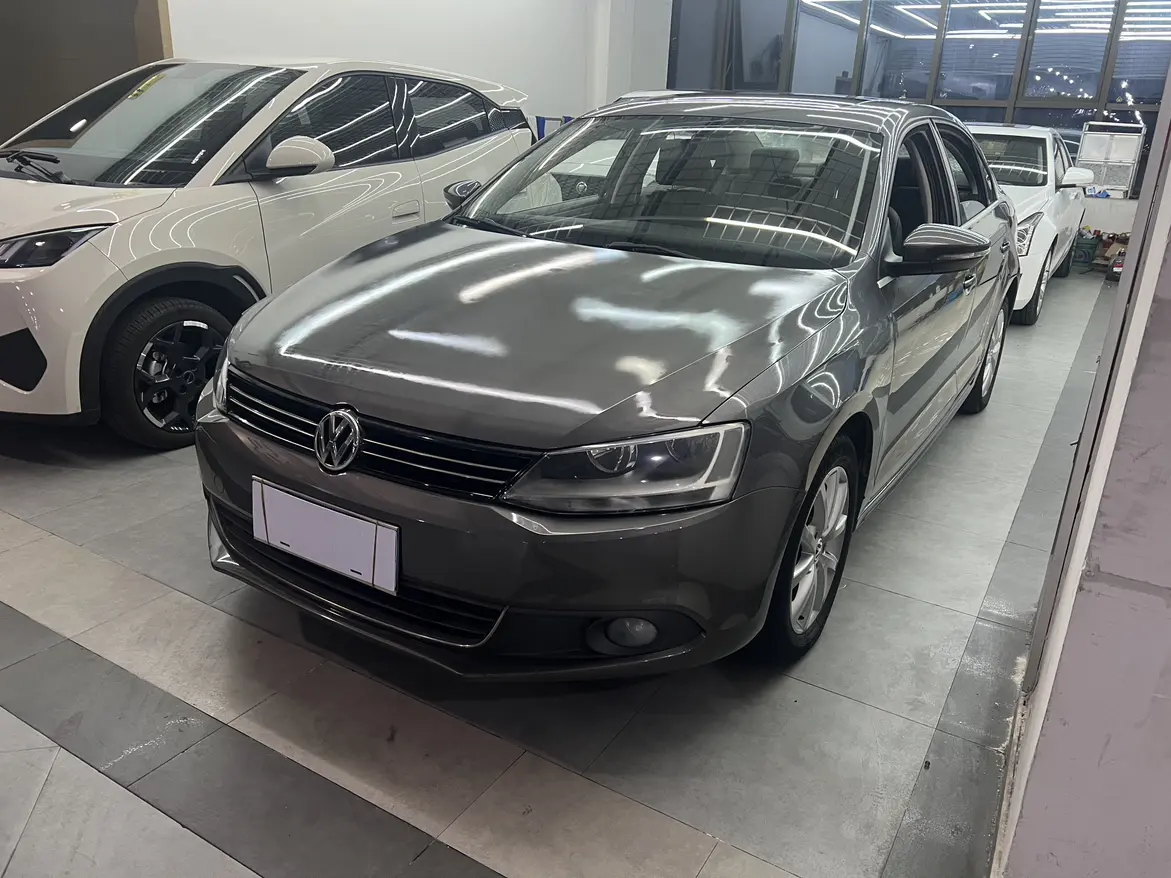 Volkswagen Sagitar  из Китая