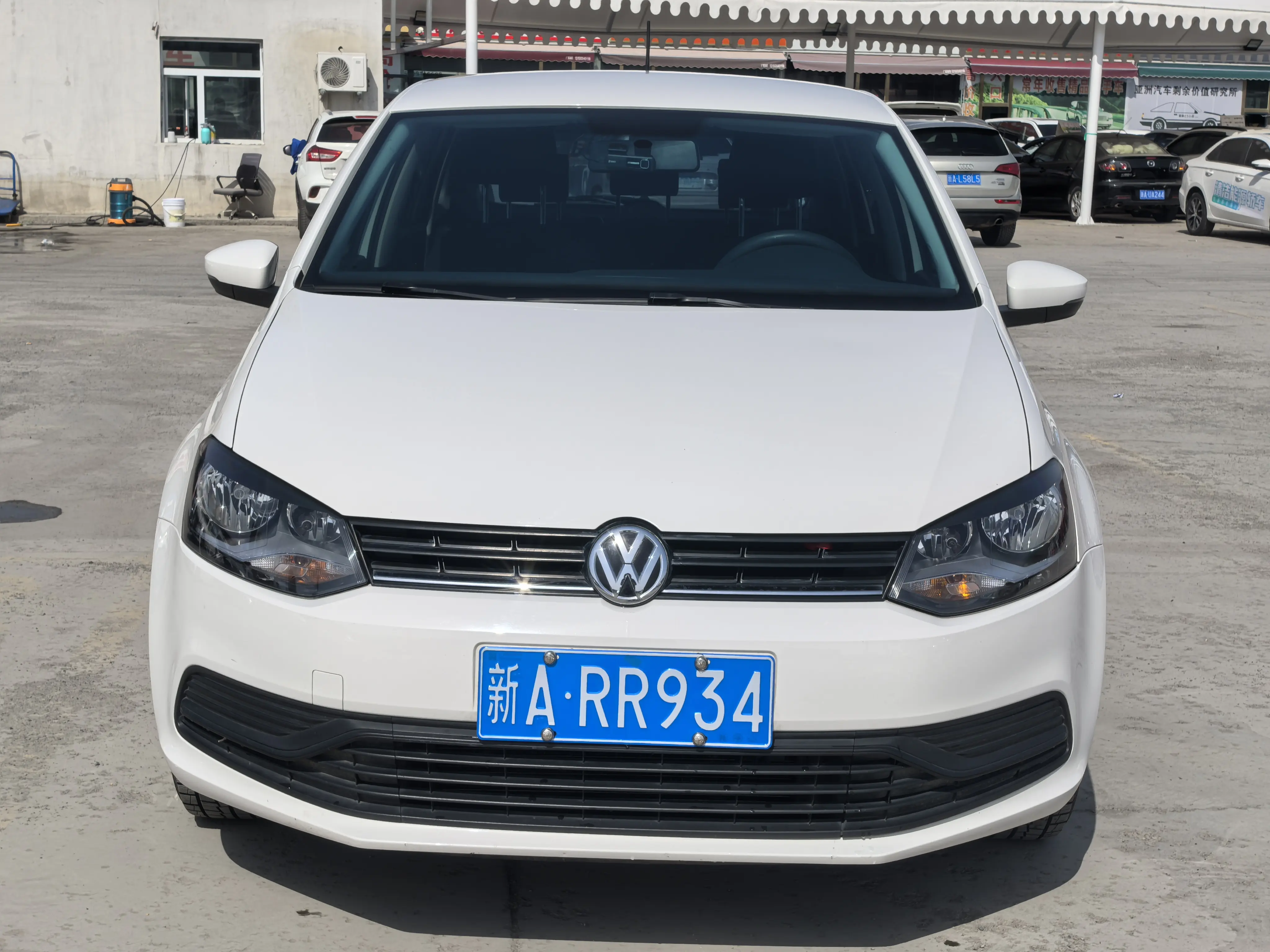 Volkswagen Polo  из Китая