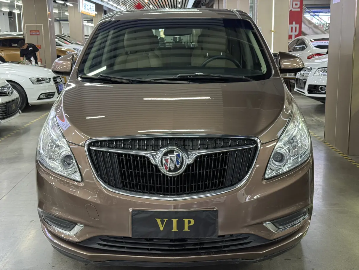 Buick GL8  из Китая