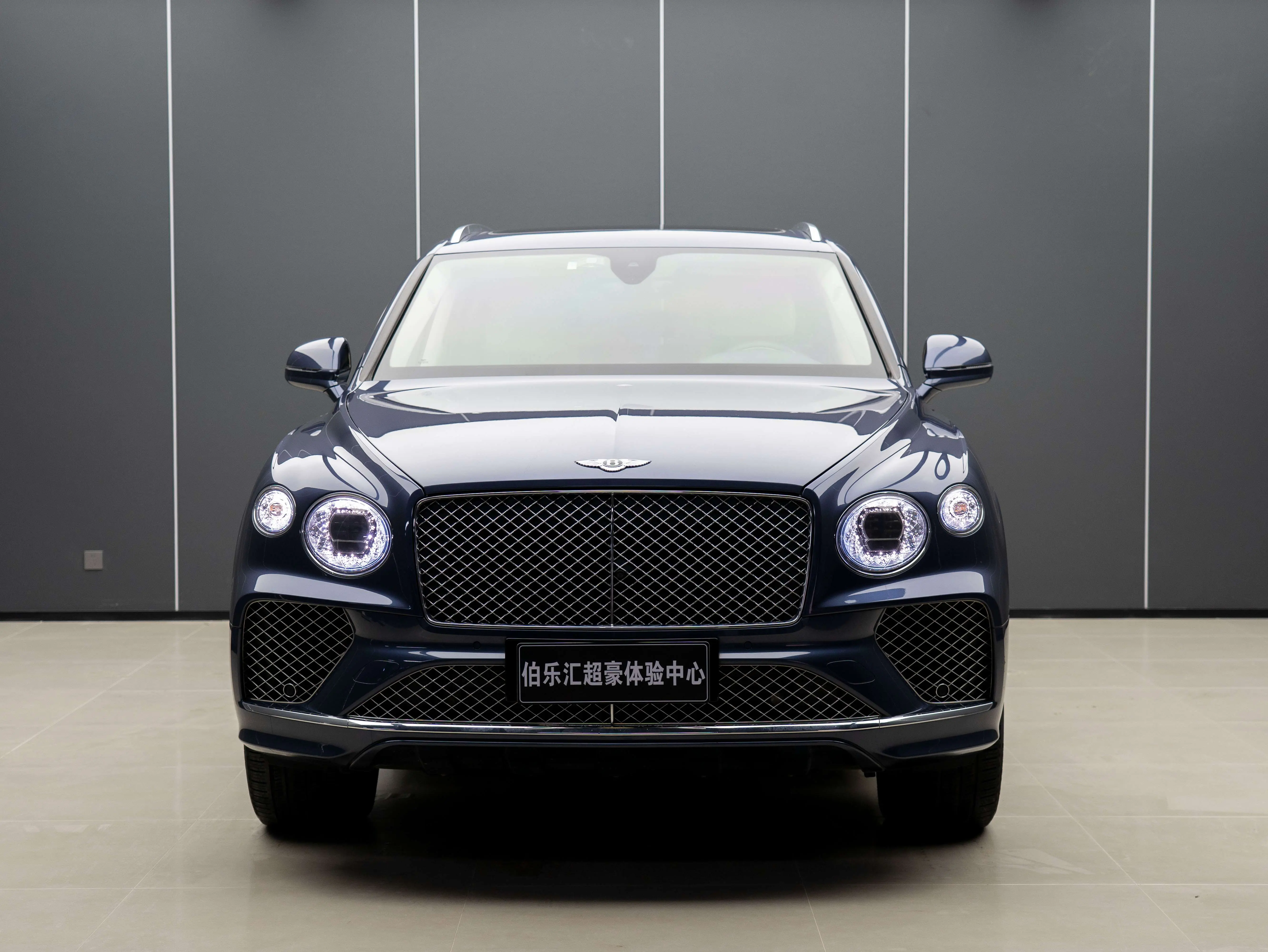Bentley Bentayga  из Китая