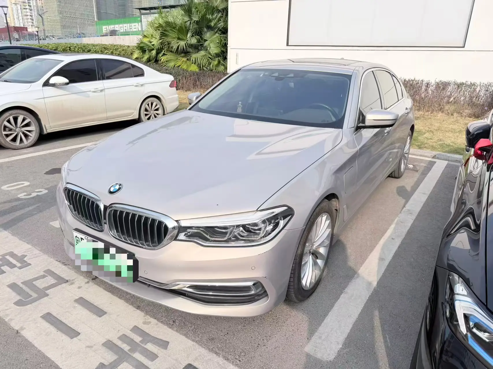 BMW 5 Series PHEV  из Китая