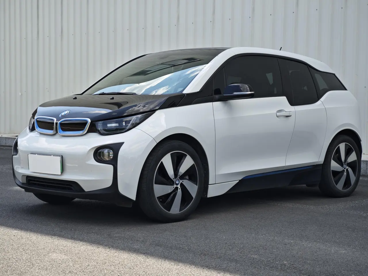 BMW i3  из Китая