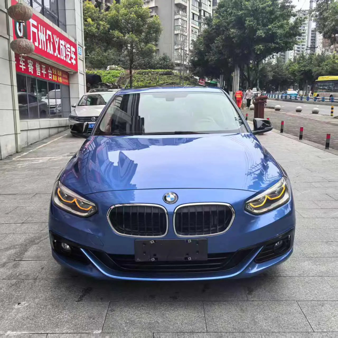 BMW 1 Series  из Китая