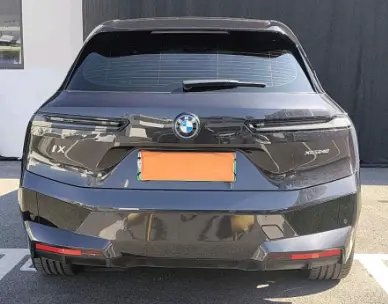 BMW iX  из Китая