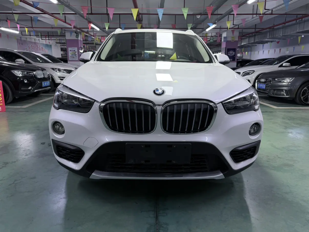BMW X1  из Китая