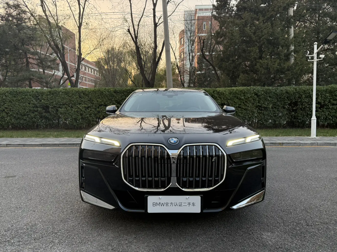 BMW i7  из Китая