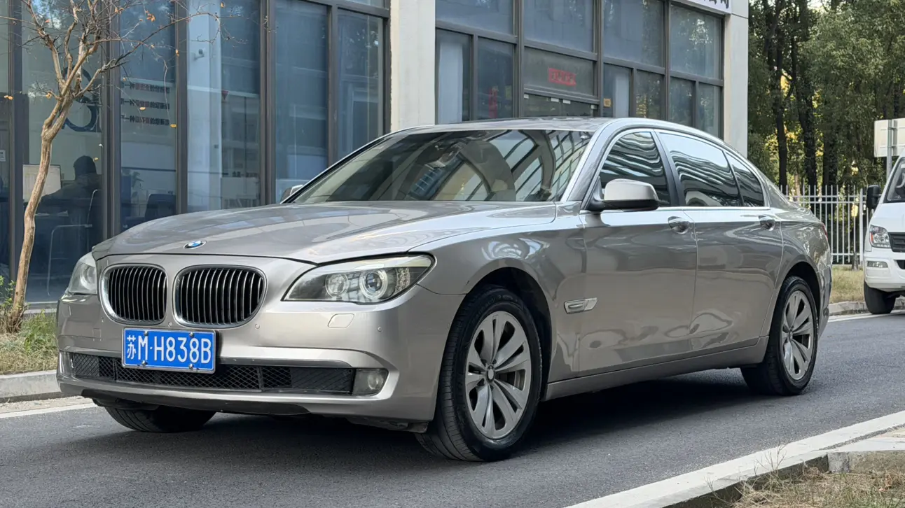BMW 7 Series  из Китая