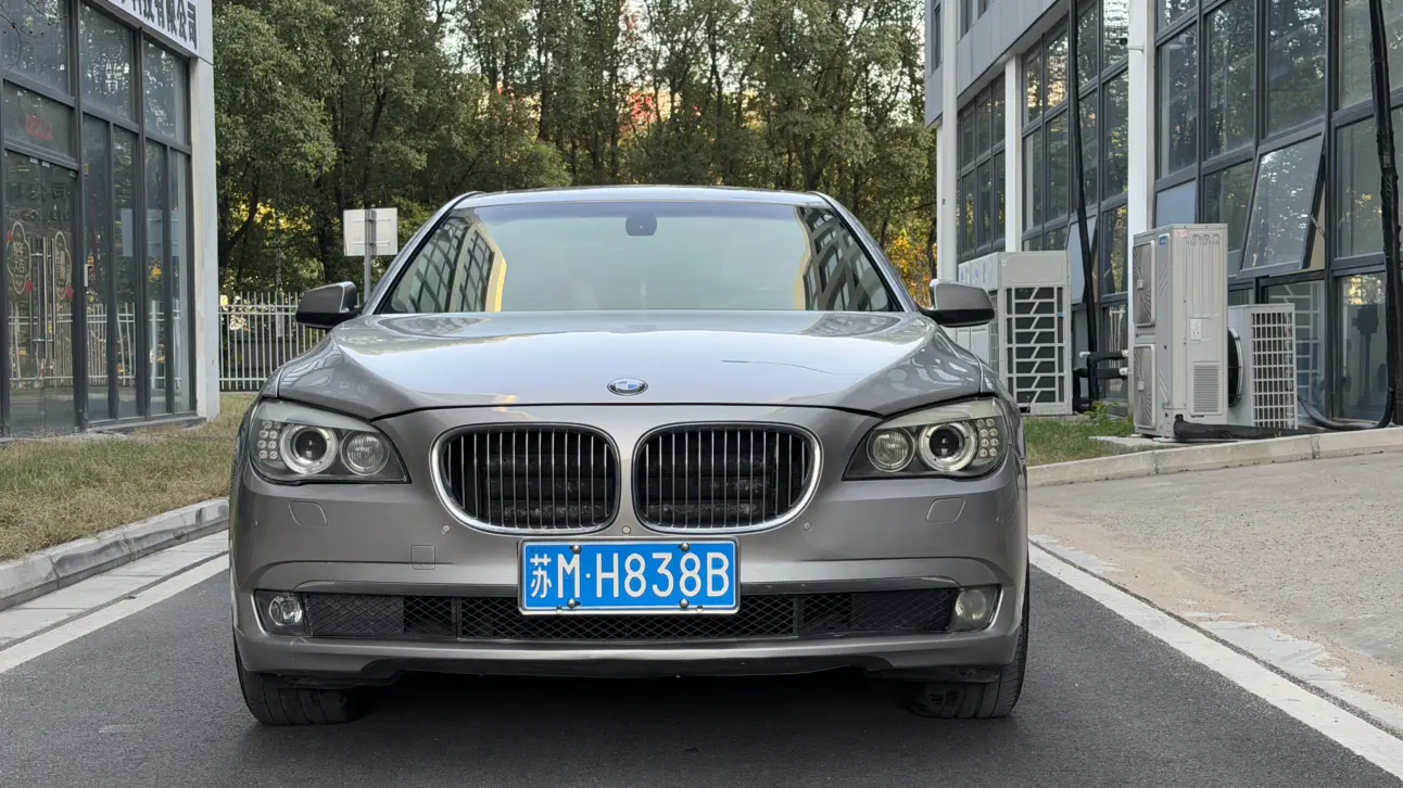 BMW 7 Series  из Китая