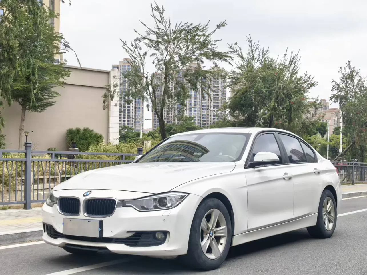 BMW 3 Series  из Китая