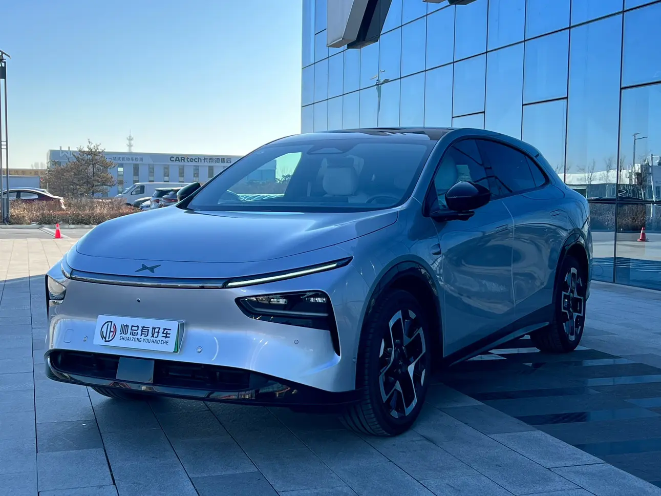 Xpeng G7  из Китая