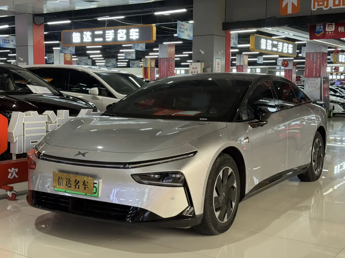 Xpeng P7+  из Китая