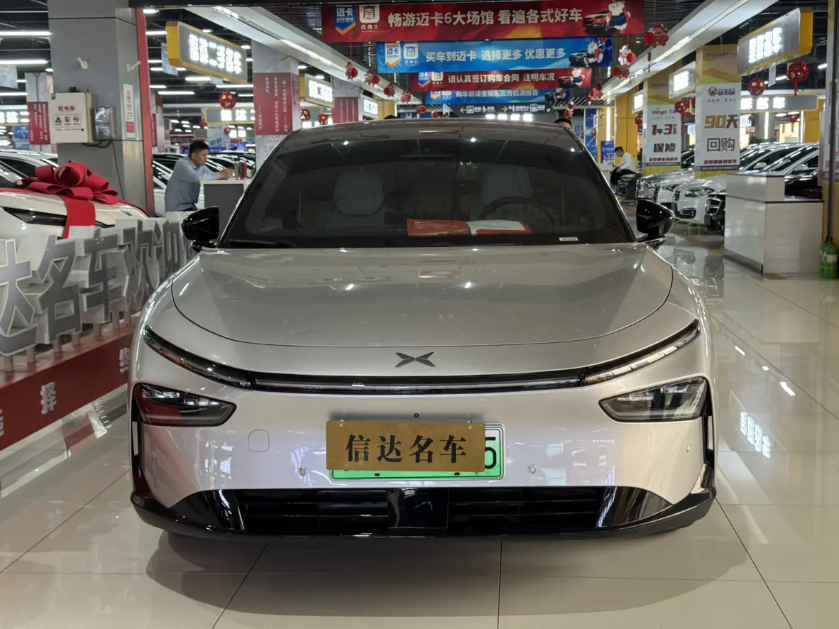 Xpeng P7+  из Китая