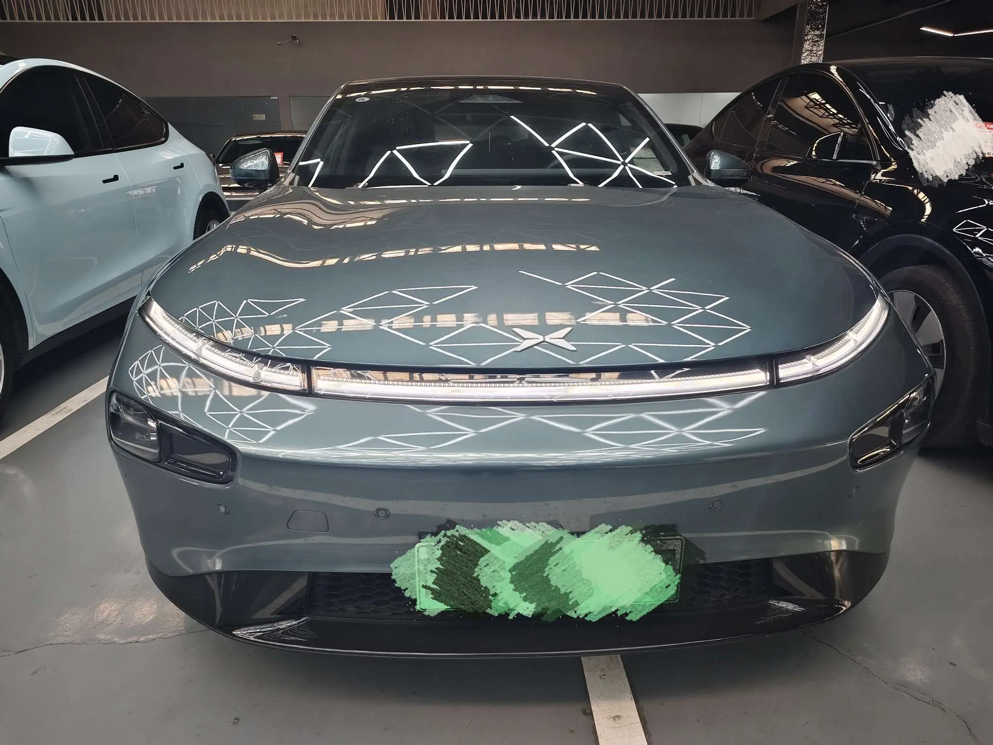 Xpeng P7  из Китая