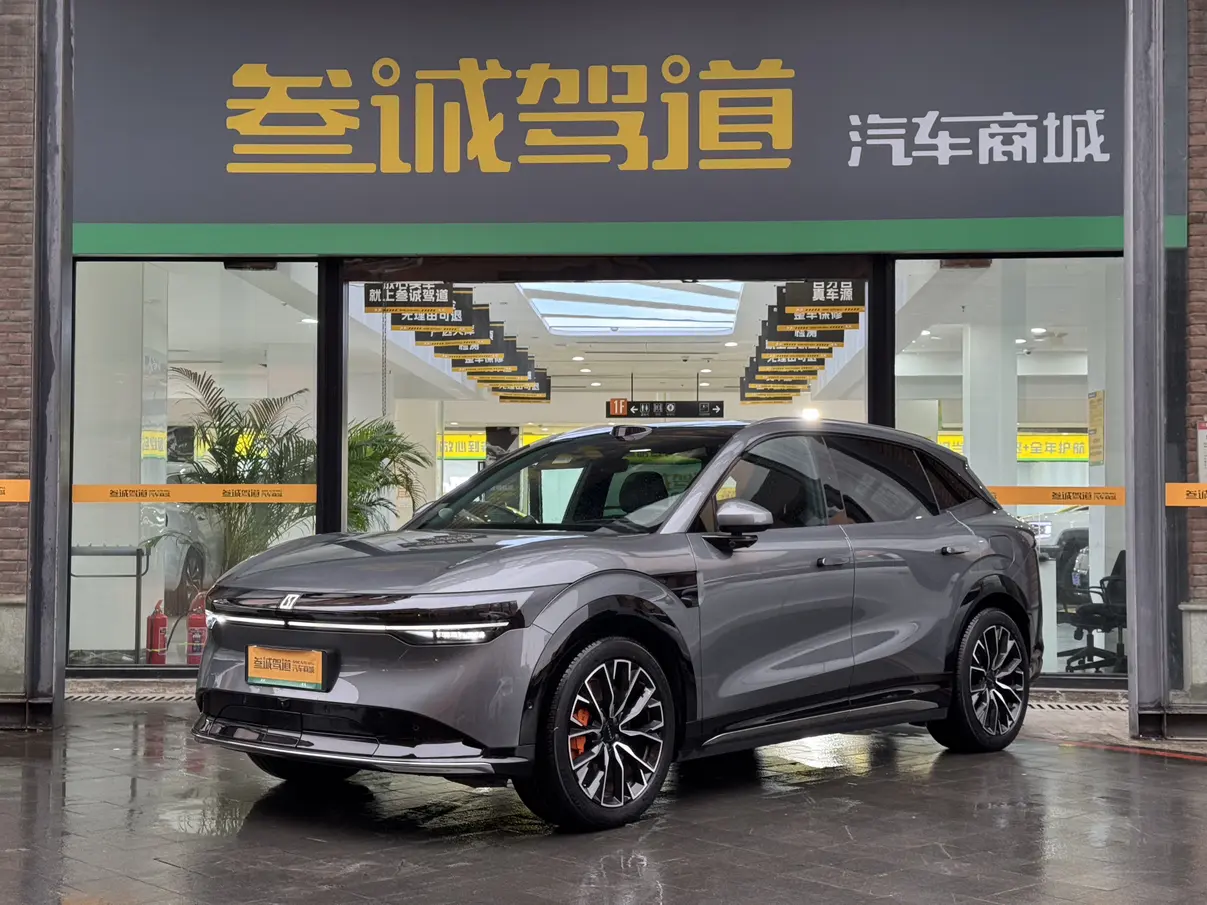 ZEEKR 7X  из Китая