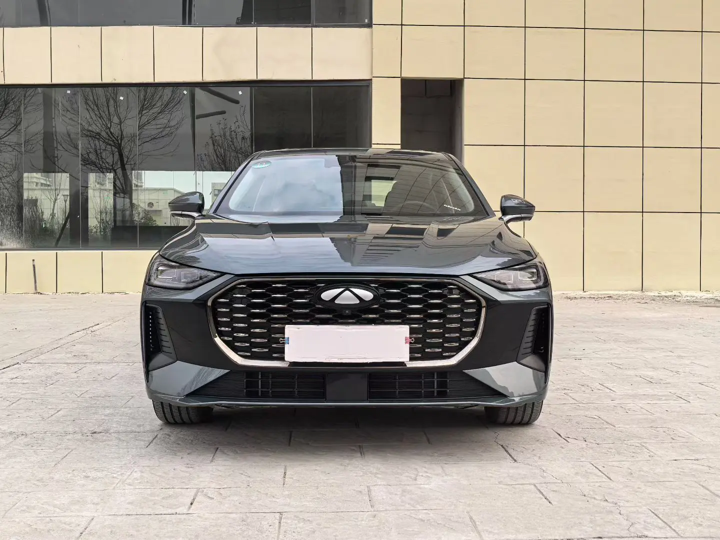 Chery Fengyun A8  из Китая