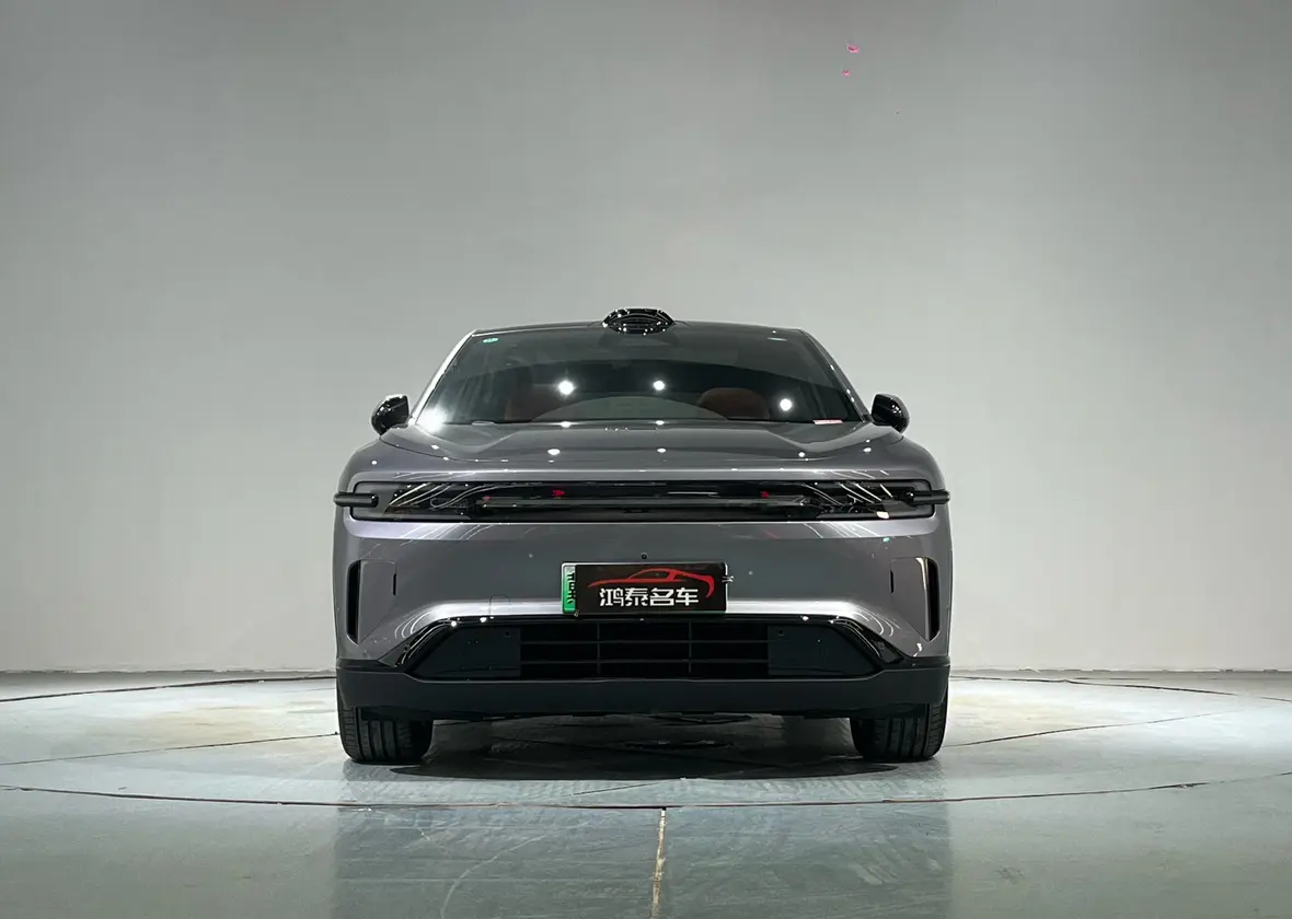 Changan Qiyuan E07  из Китая