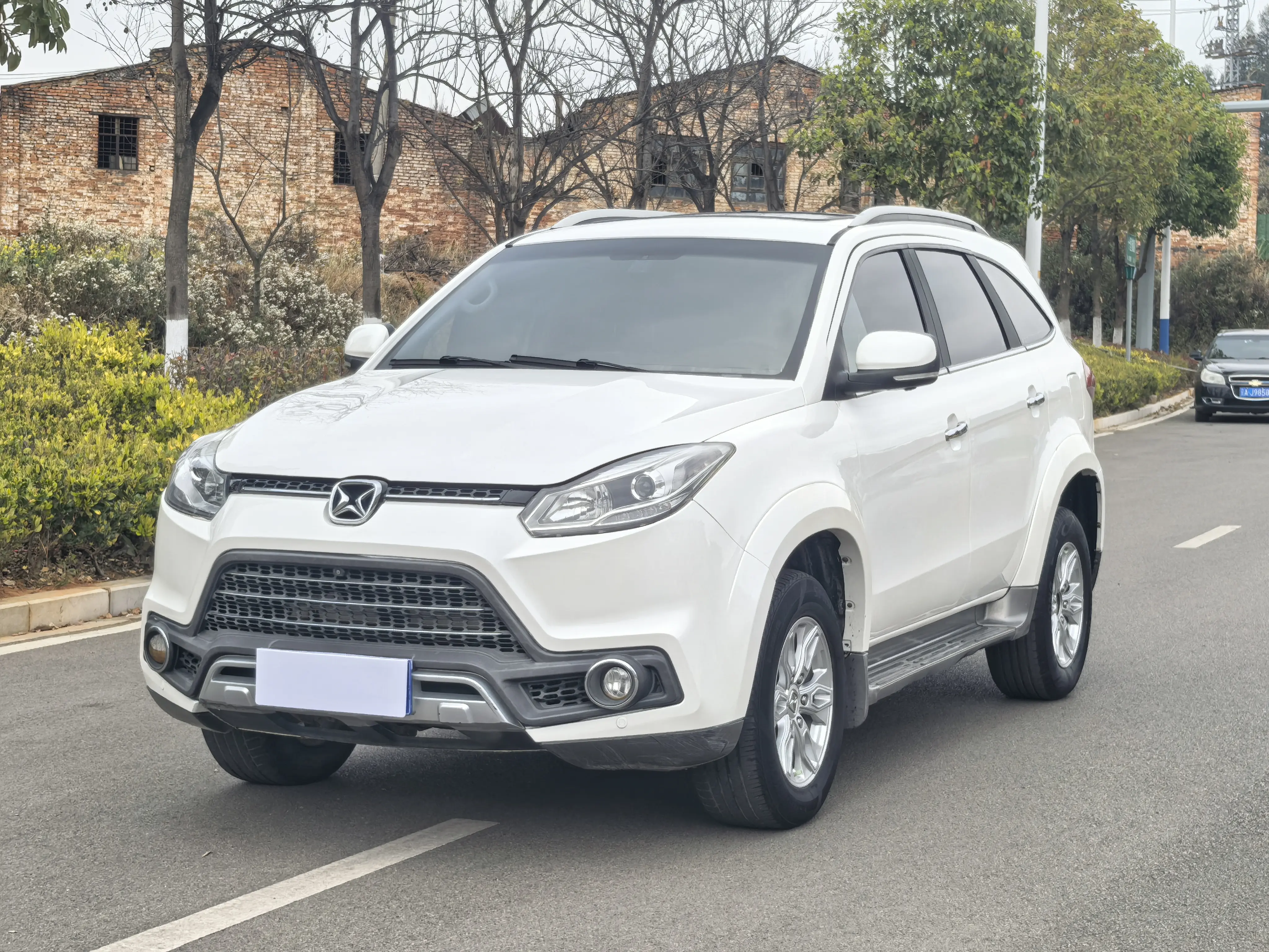 Yu Sheng Yusheng S350  из Китая