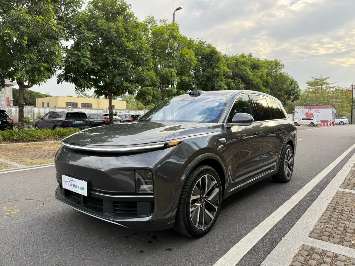 Li L8 (Ideal L8)  из Китая