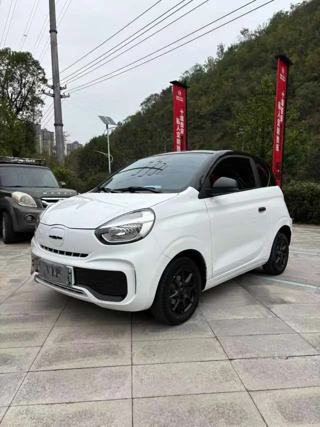 Roewe CLEVER  из Китая