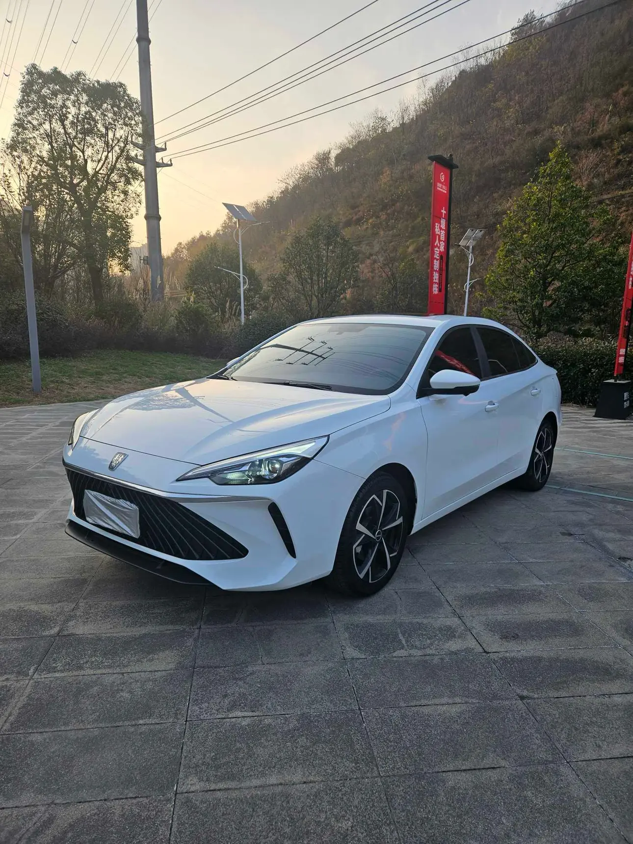 Roewe i5  из Китая