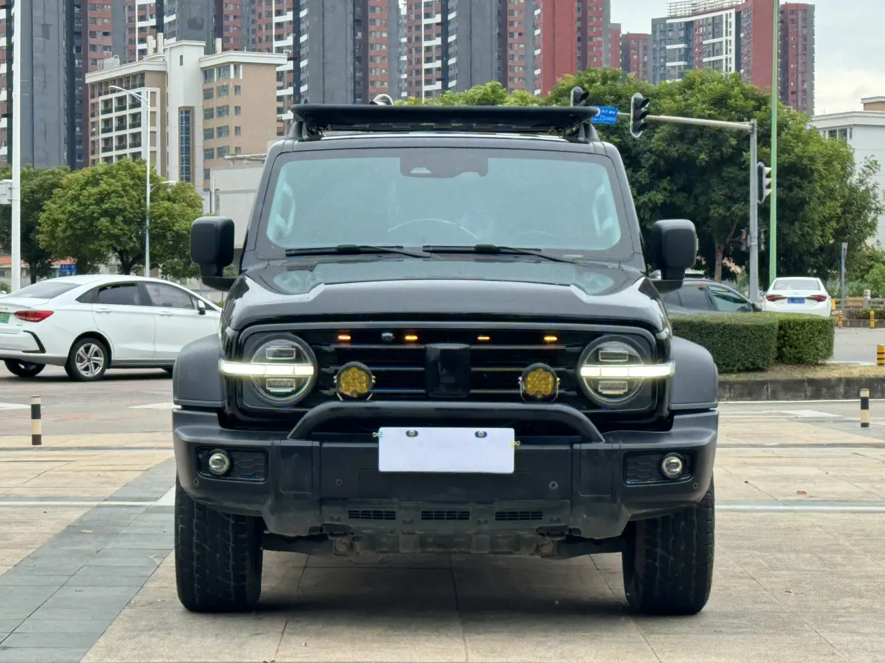 Tank 300  из Китая