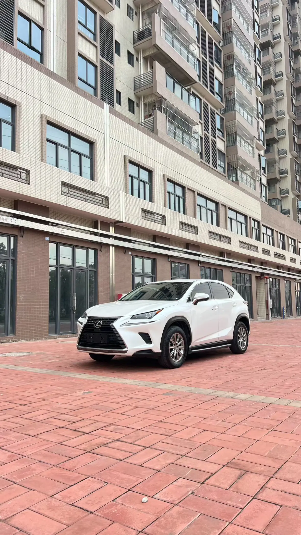 Lexus NX  из Китая
