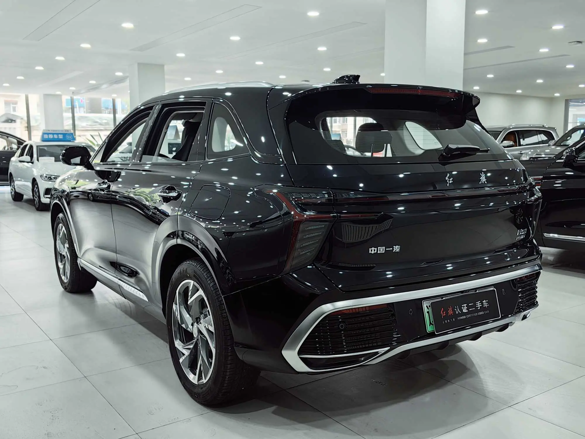 Hongqi HS3 PHEV  из Китая