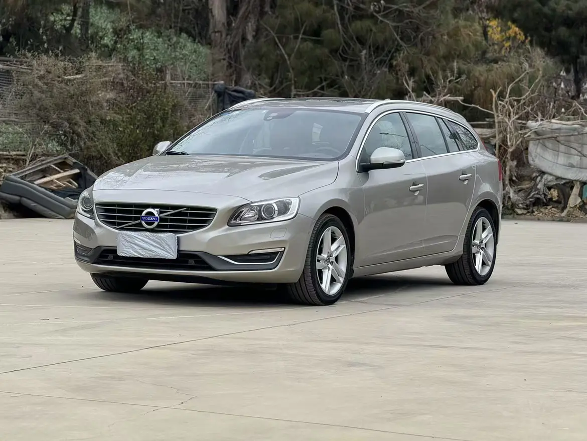 Volvo V60  из Китая