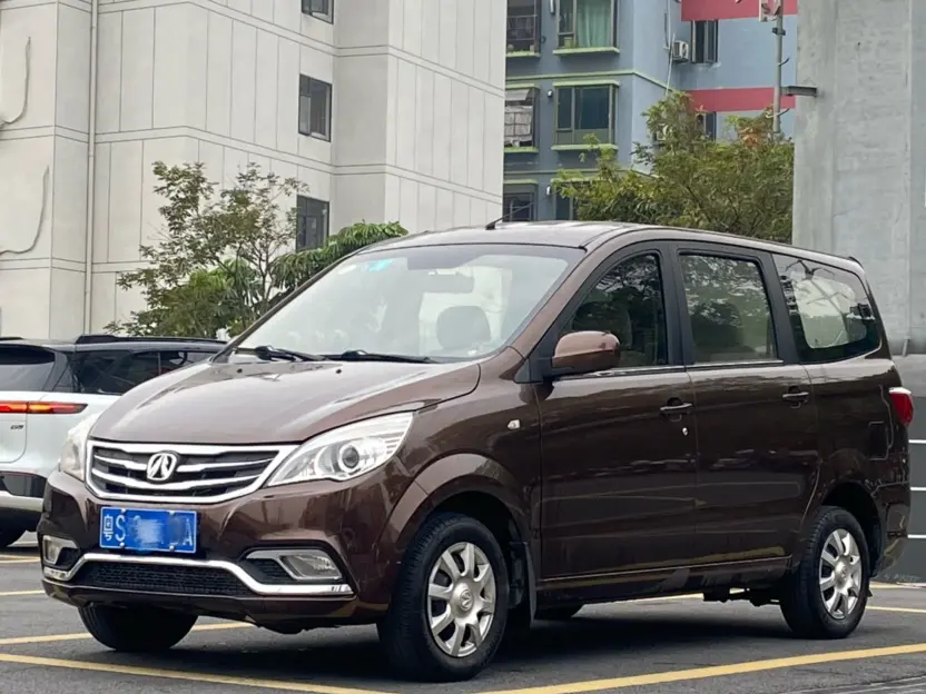 BAIC Weiwang M30  из Китая