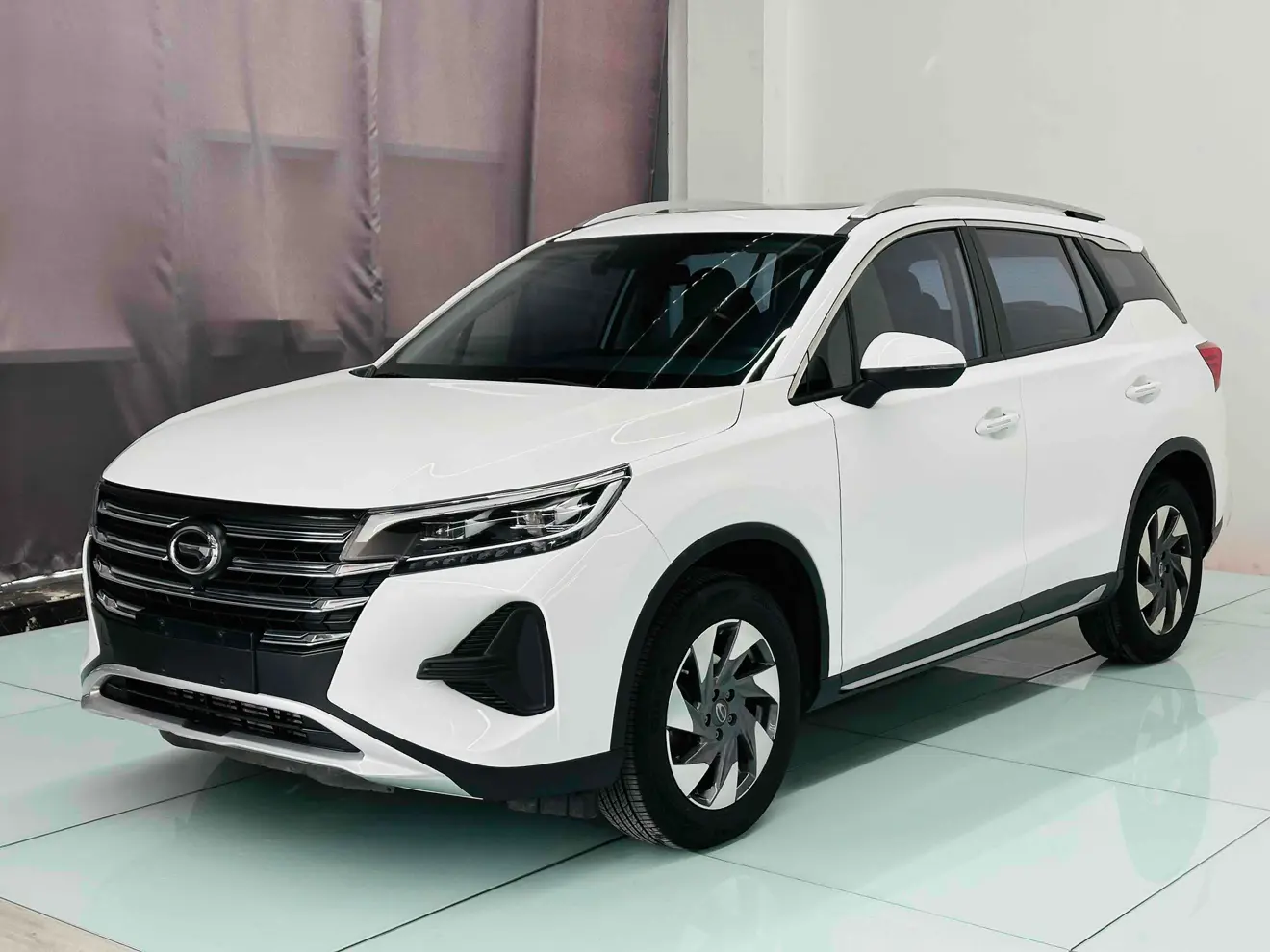 GAC Trumpchi GS4  из Китая
