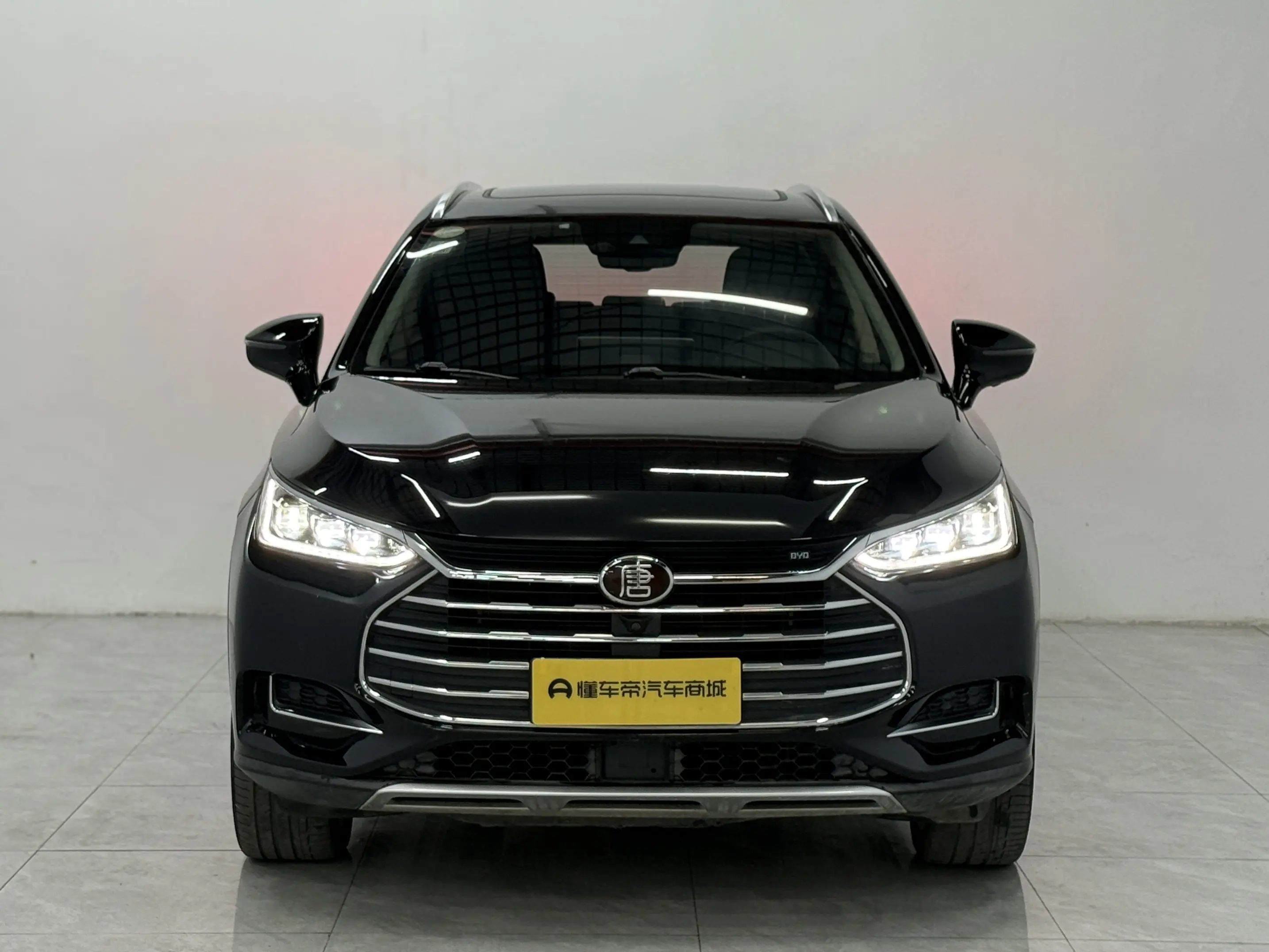 BYD Tang  из Китая