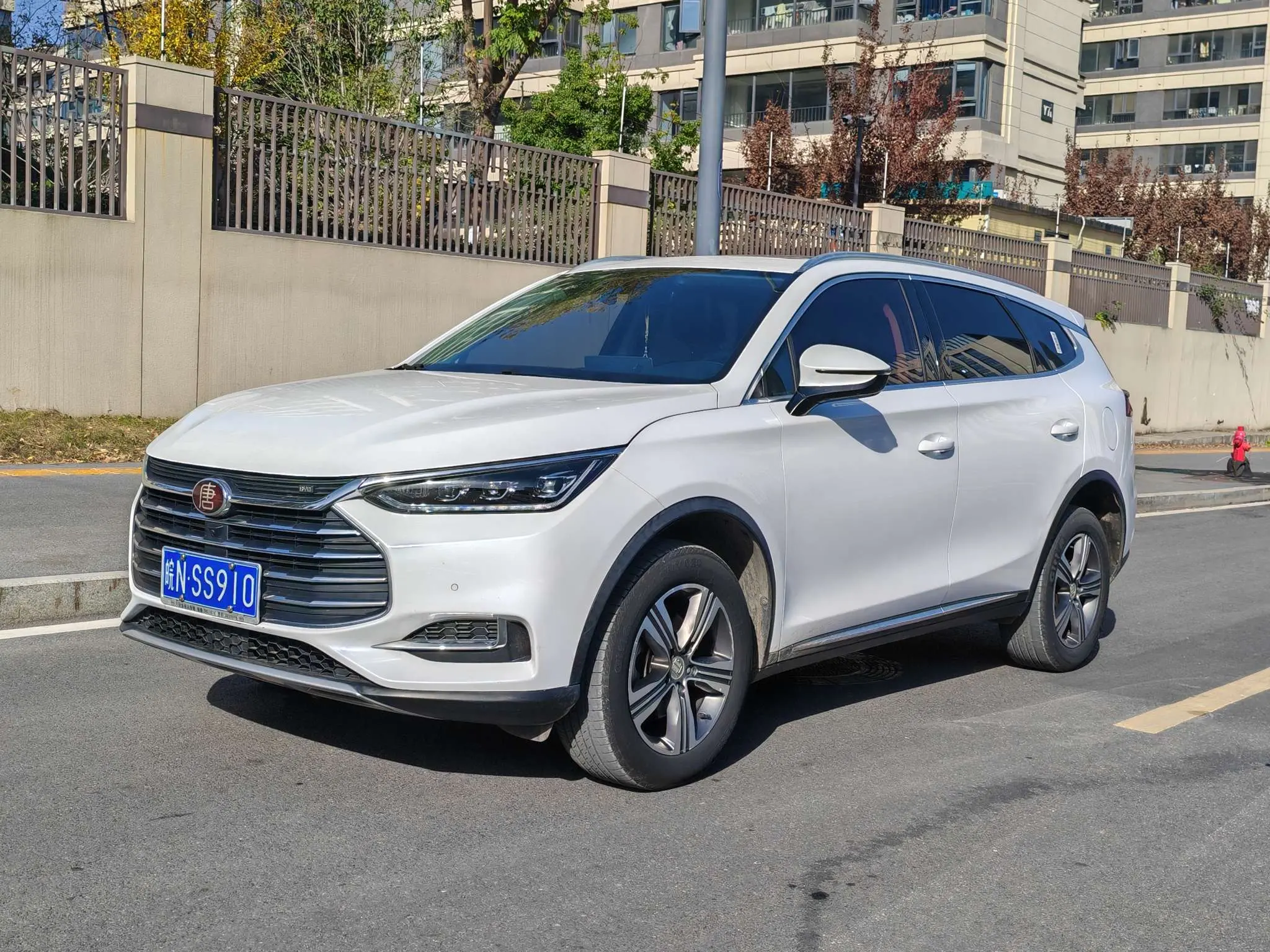 BYD Tang  из Китая