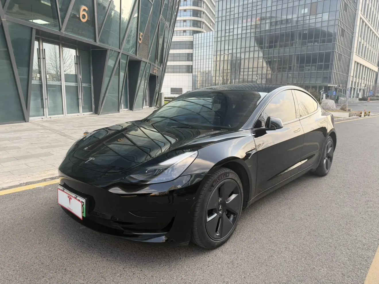 Tesla Model 3  из Китая