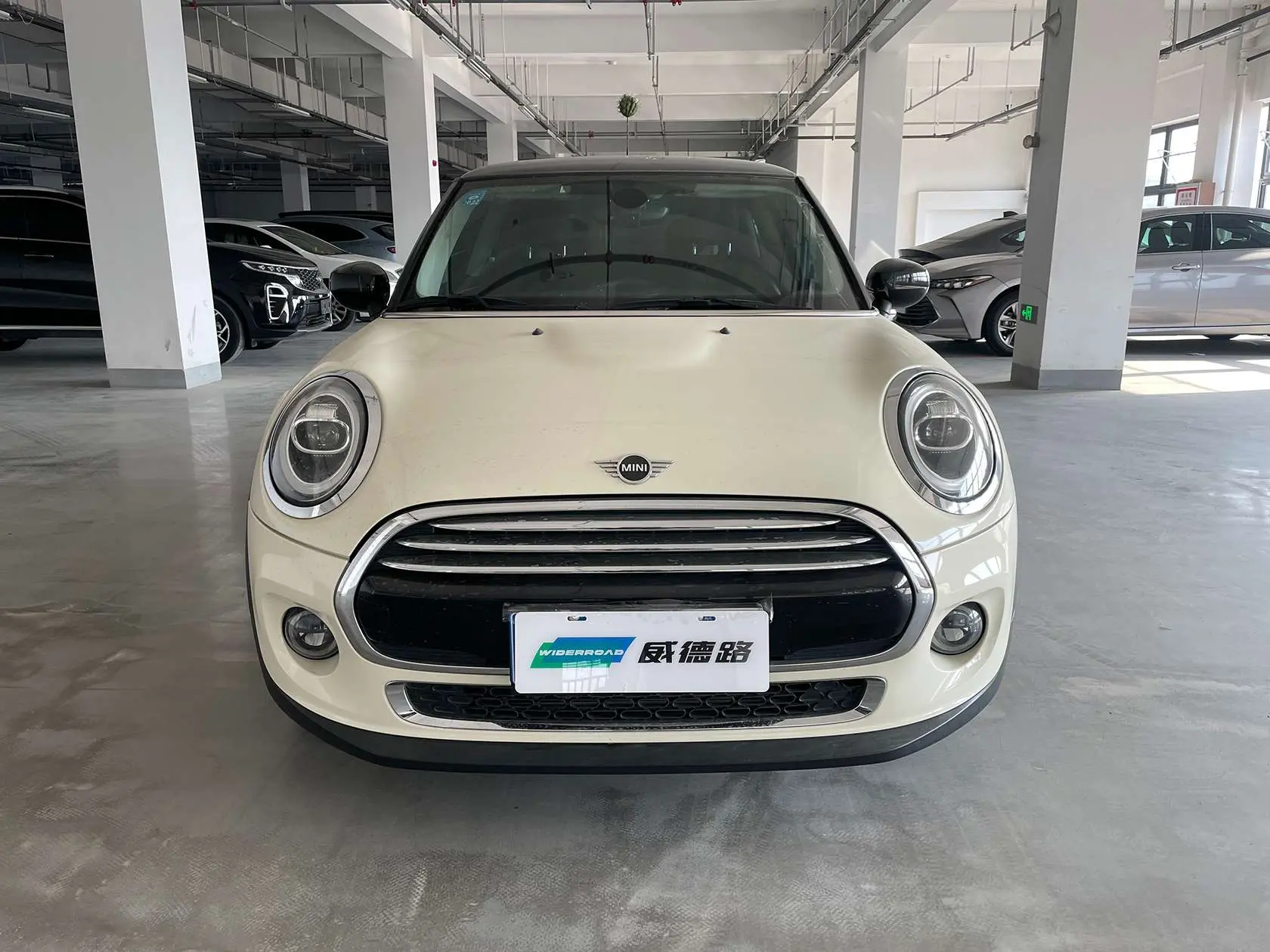 MINI 