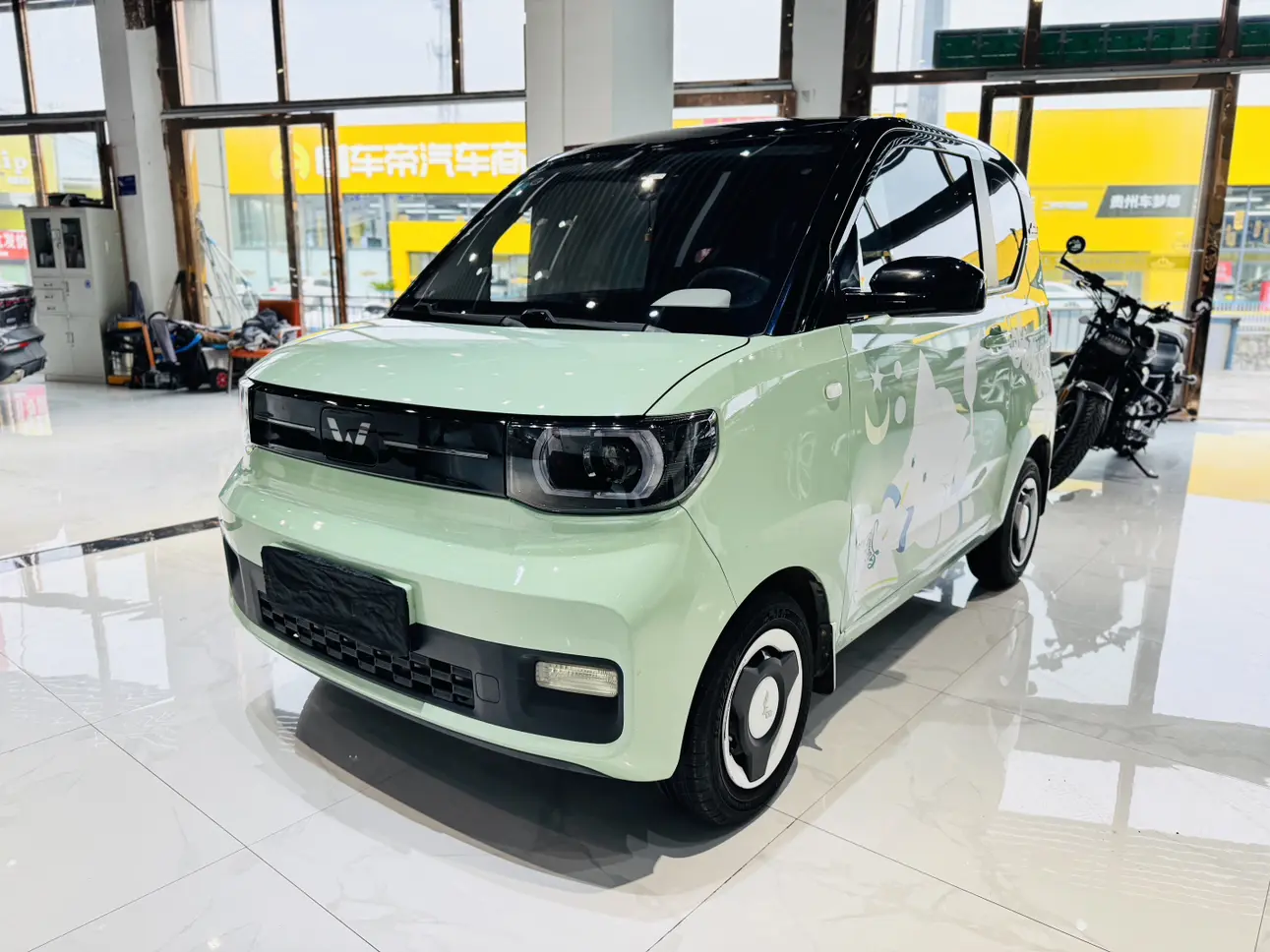 Wuling Hongguang MINIEV  из Китая