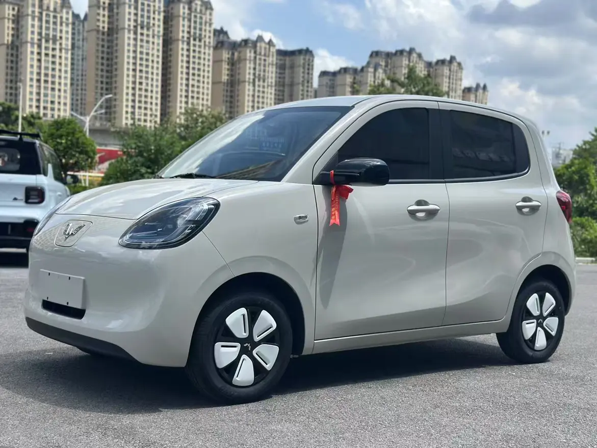 Wuling Hongguang MINIEV  из Китая