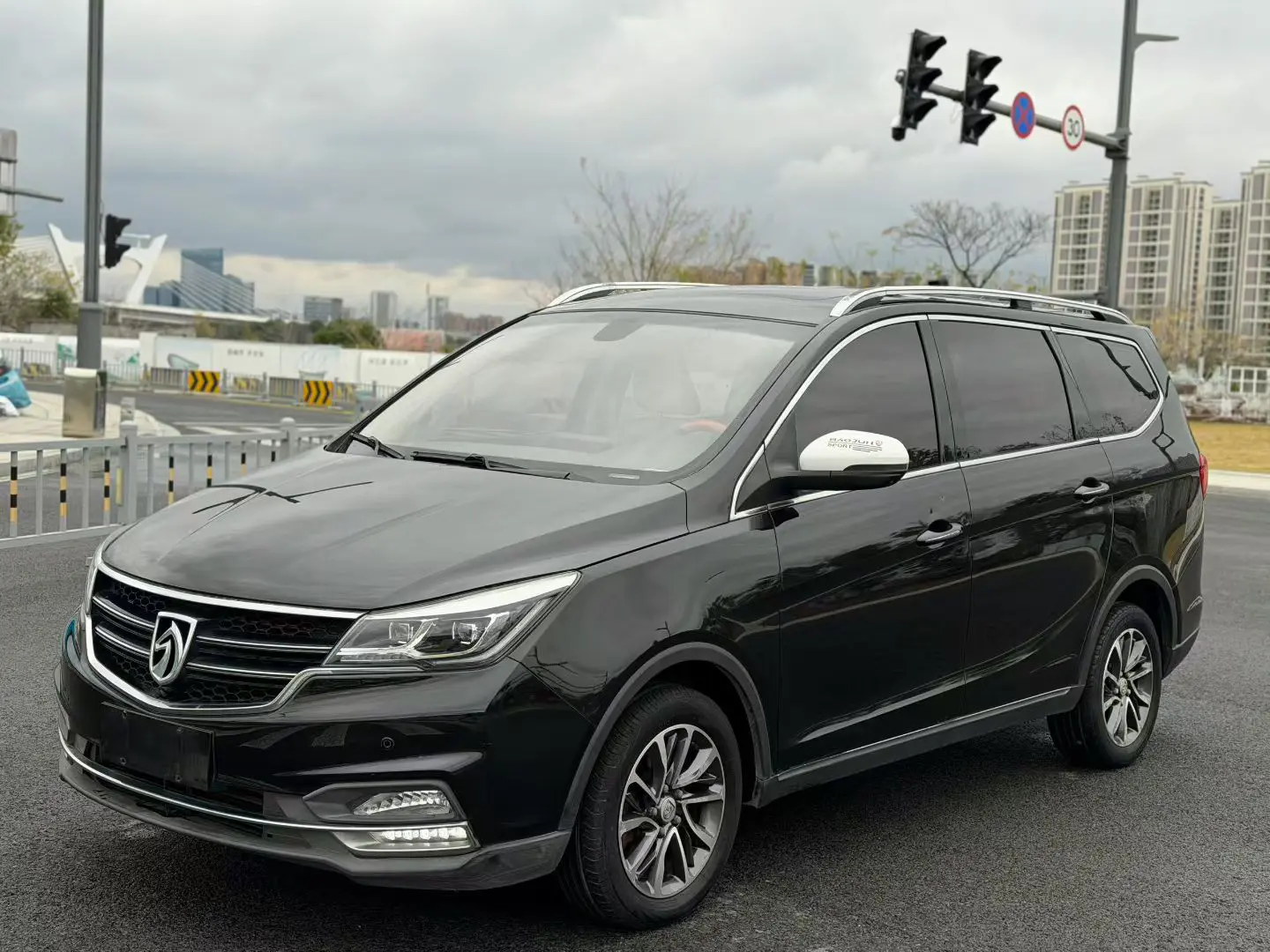 Baojun 730  из Китая
