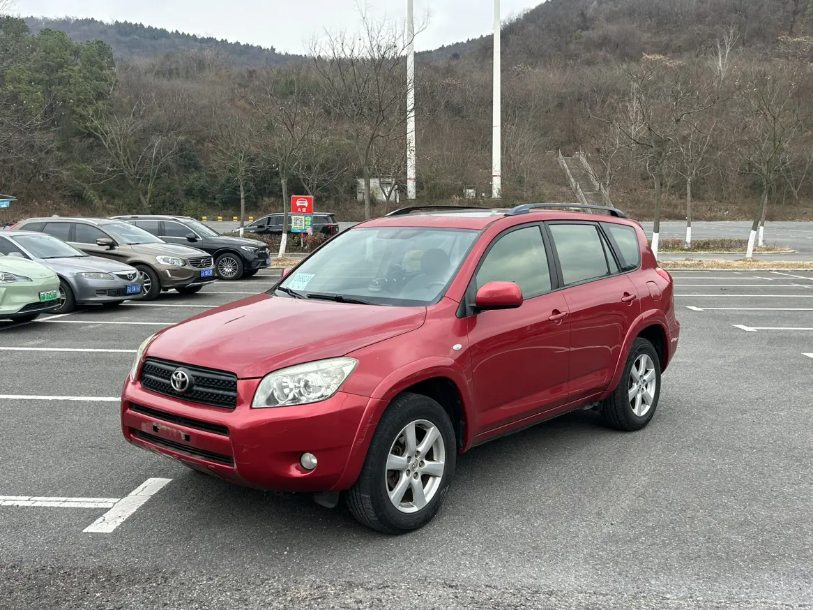 Toyota RAV4  из Китая