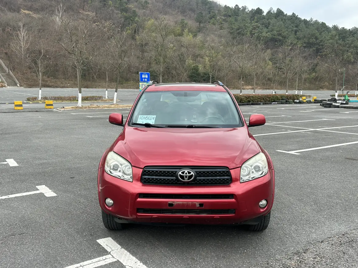 Toyota RAV4  из Китая