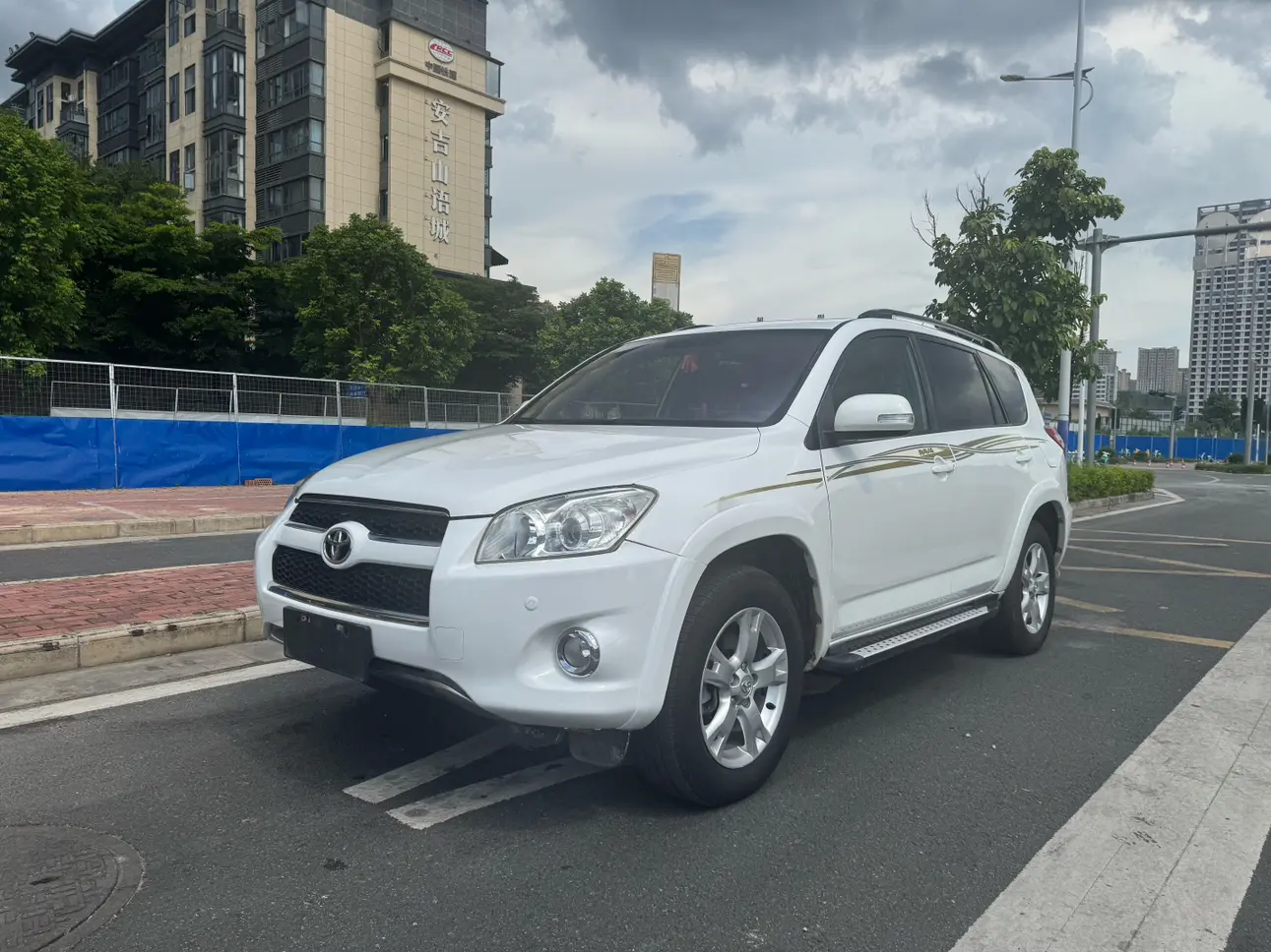 Toyota RAV4  из Китая