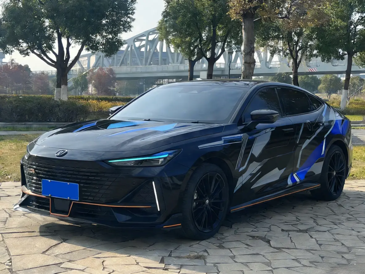 Changan UNI-V  из Китая