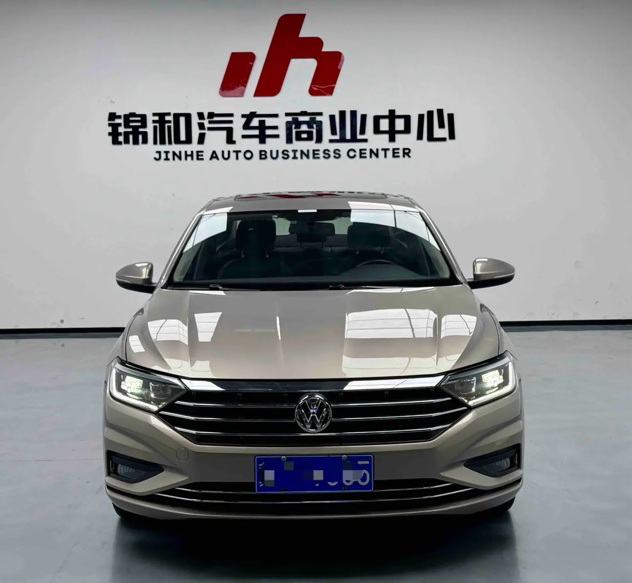 Volkswagen Sagitar  из Китая