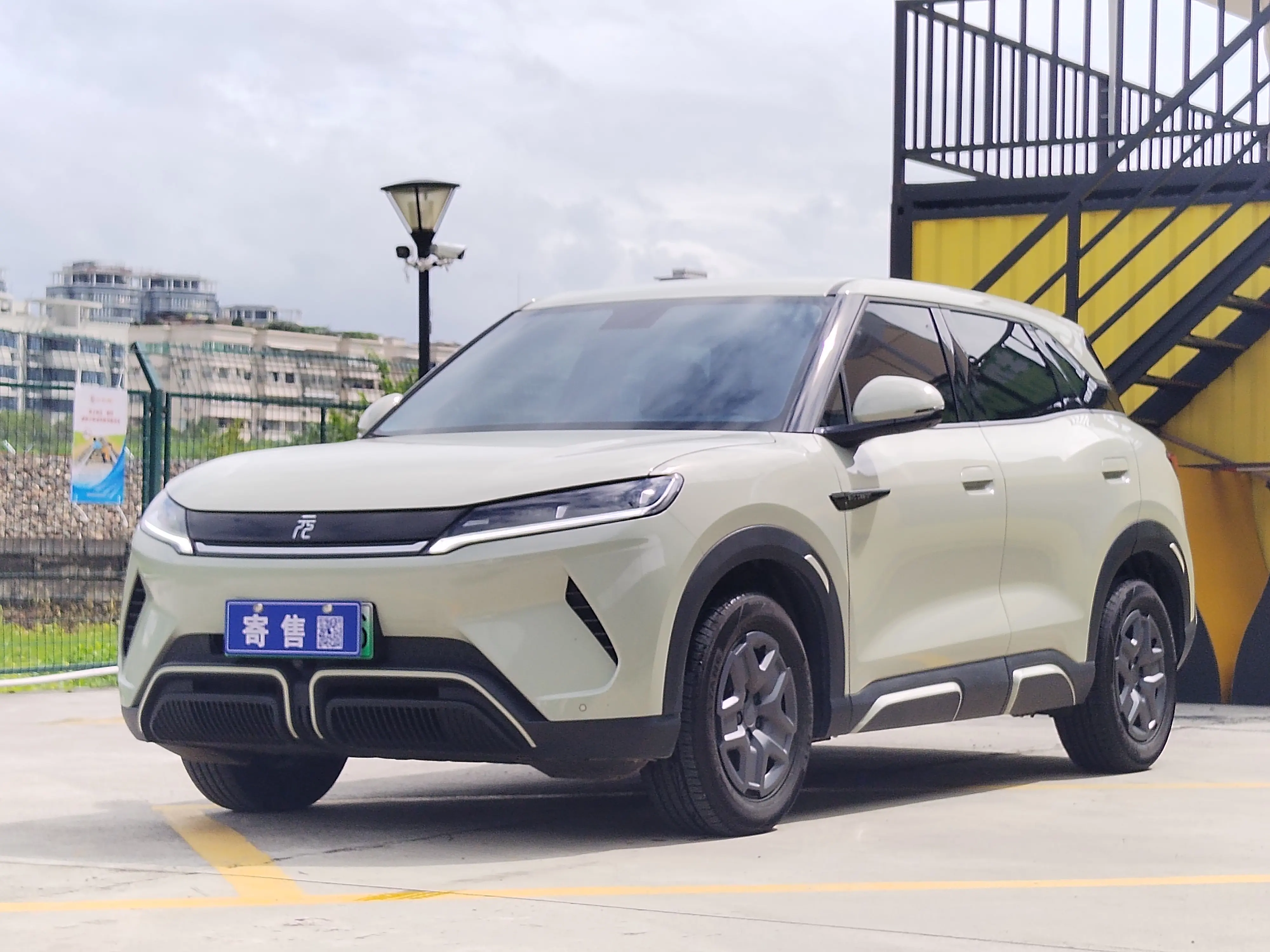 BYD Yuan UP  из Китая