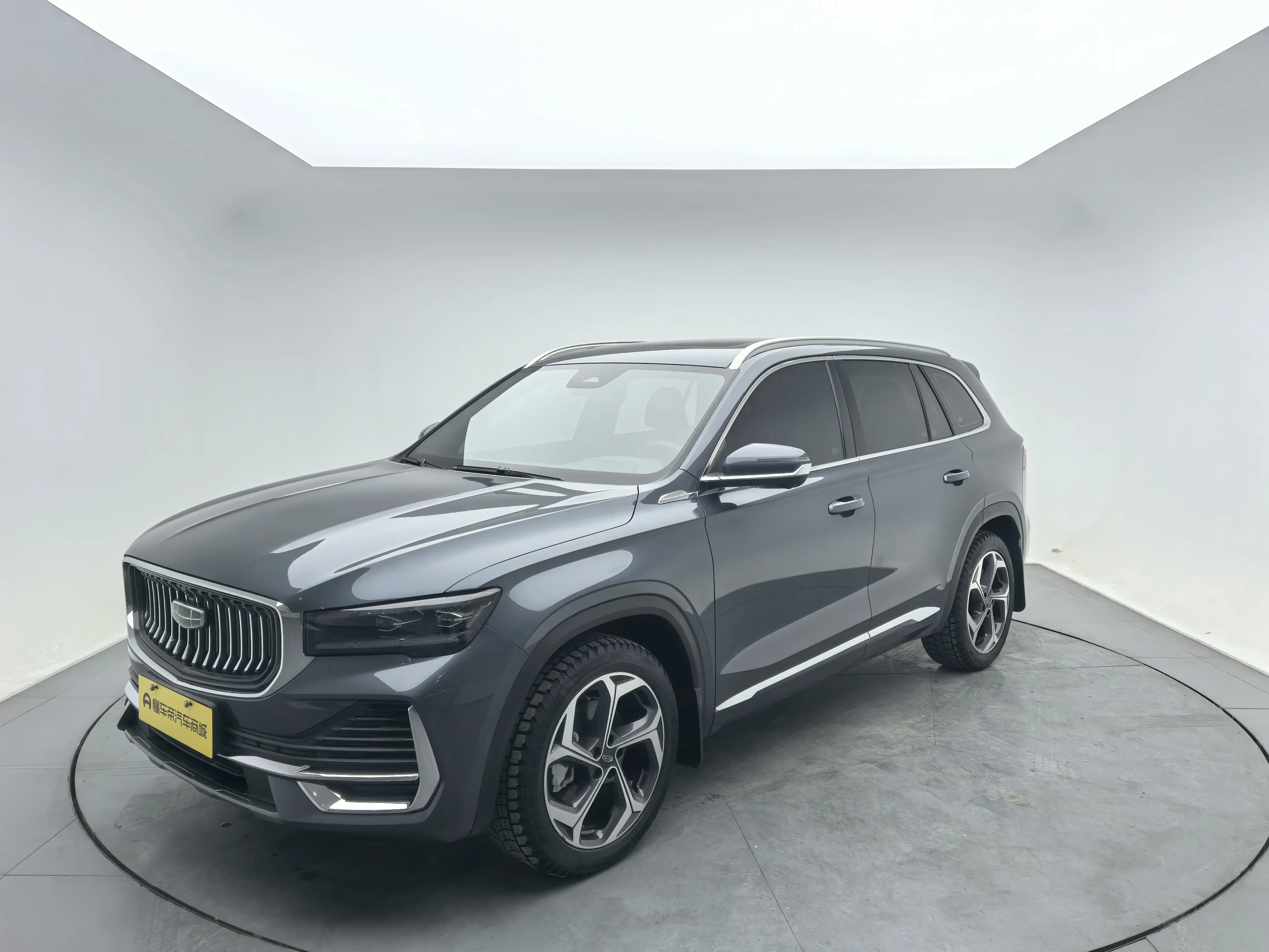 Geely Monjaro (Xingyue L)  из Китая