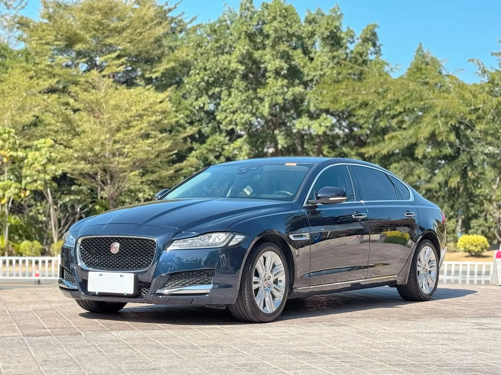 Jaguar XFL