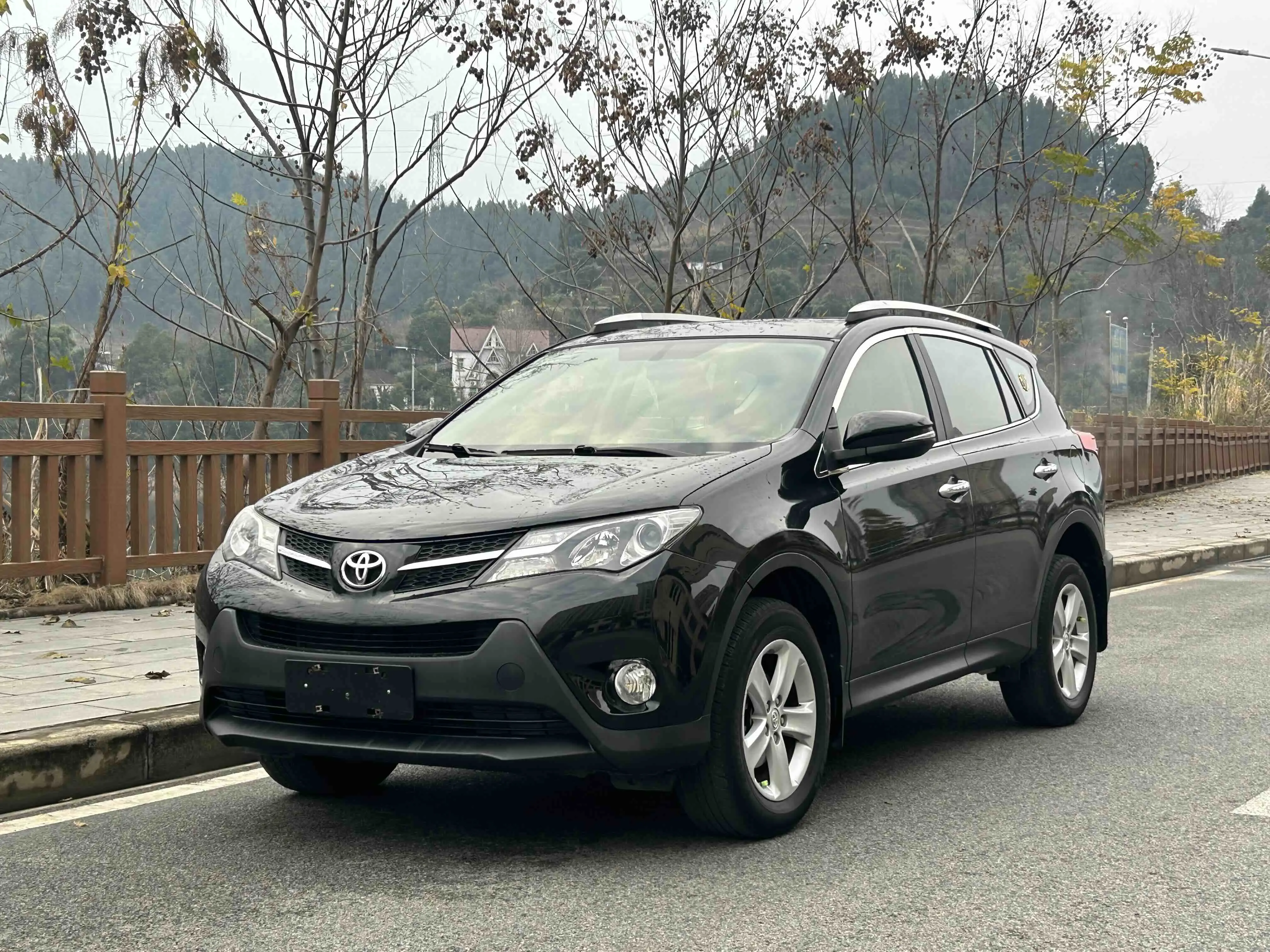 Toyota RAV4  из Китая
