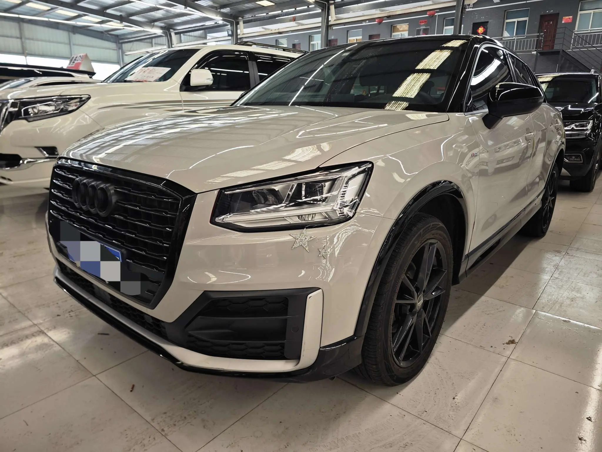 Audi Q2L  из Китая
